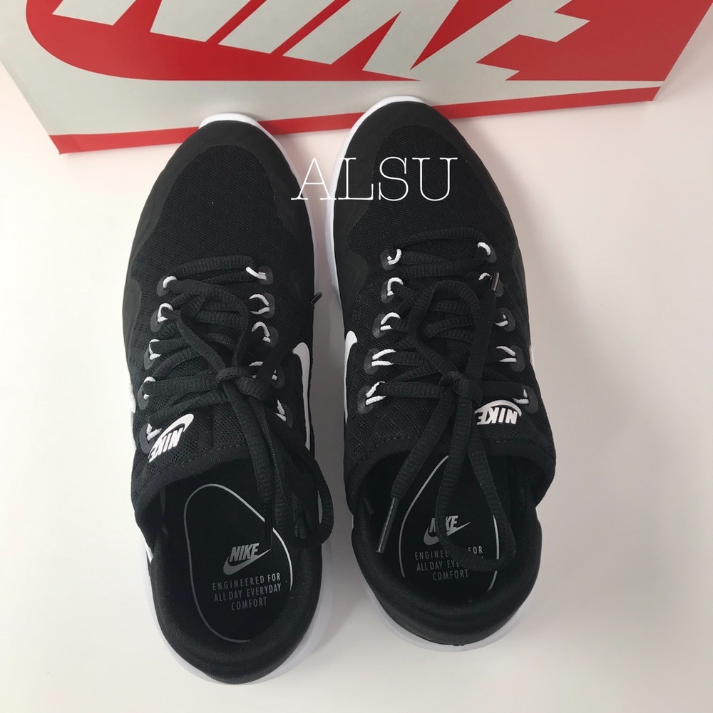 Nike Air Max Sasha Black White W AUTHENTIC - Picture 8 of 8